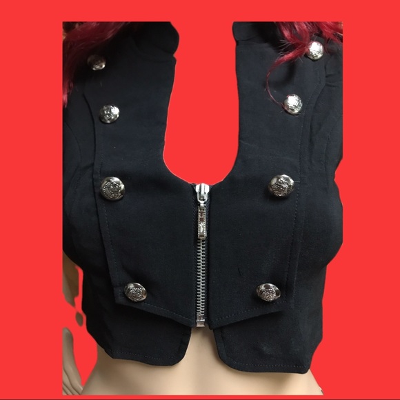 Black Cropped Vest - Picture 5 of 6